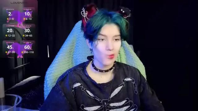 Image 3 of hyeon_jin Stream on Chaturbate on 29 days ago