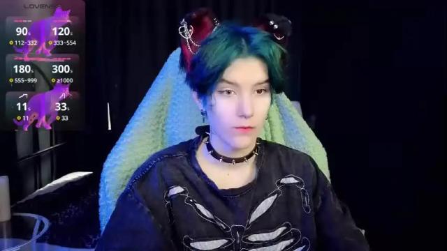 Image 4 of hyeon_jin Stream on Chaturbate on 29 days ago