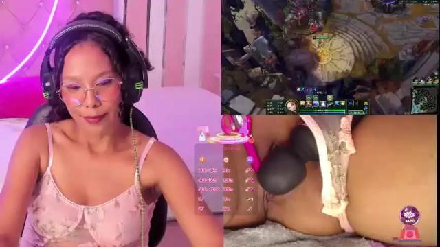 Image 12 of hyliebloom Stream on Chaturbate on 1 month ago