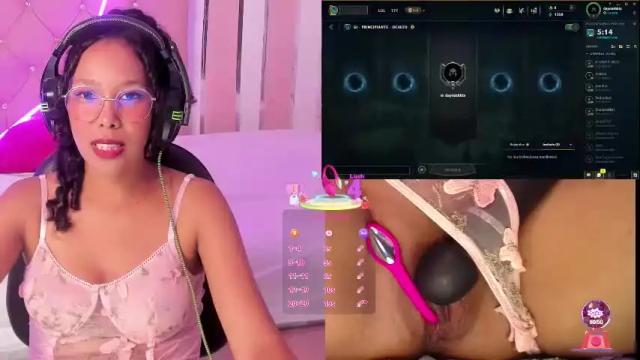 Image 6 of hyliebloom Stream on Chaturbate on 1 month ago