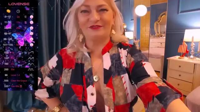 Image 3 of hypnotikcate Stream on Chaturbate on 24 months ago