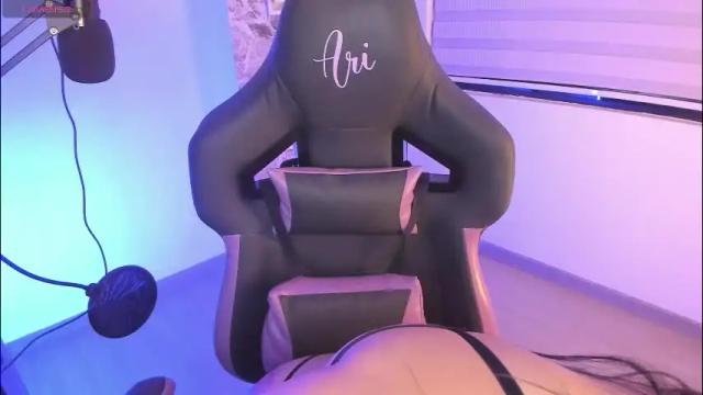 Thumbnail 1, i_am_ari's Stream at Chaturbate, 1 month ago