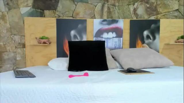 Image 7 of i_am_dolls Stream on Chaturbate on 2 months ago
