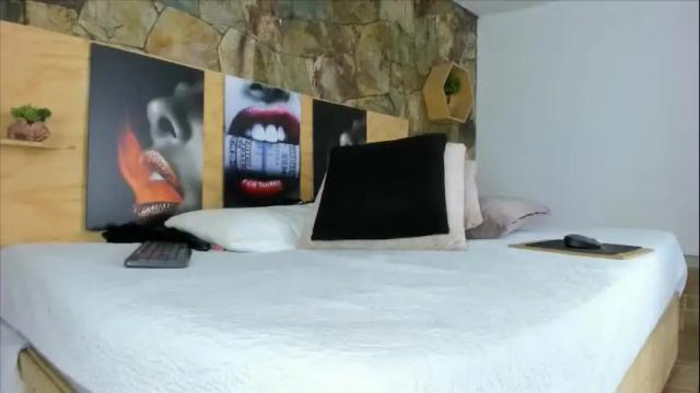 Image 3 of i_am_dolls Stream on Chaturbate on 7 days ago