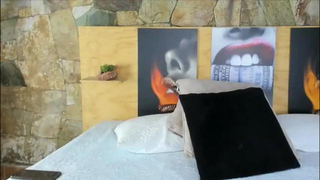 Image 3 of i_am_dolls Stream on Chaturbate on 3 months ago