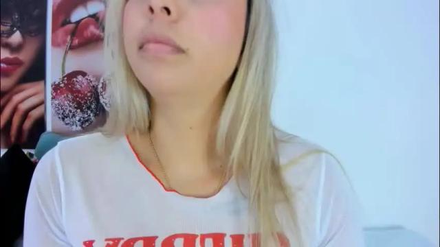 Image 6 of i_am_dolls Stream on Chaturbate on 1 month ago