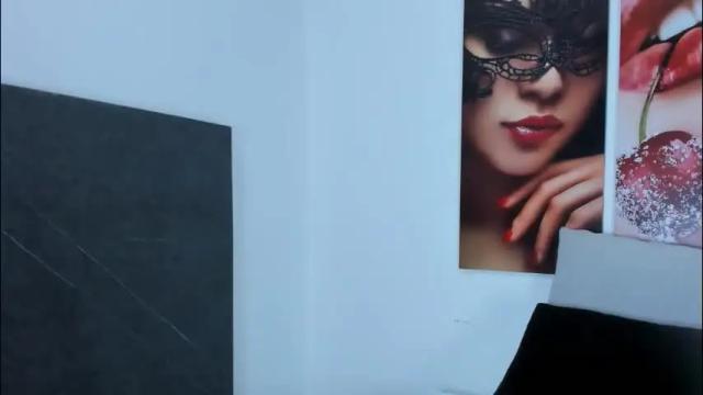 Image 2 of i_am_dolls Stream on Chaturbate on 1 month ago