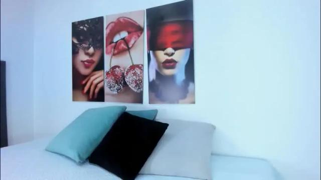 Image 2 of i_am_dolls Stream on Chaturbate on 1 month ago