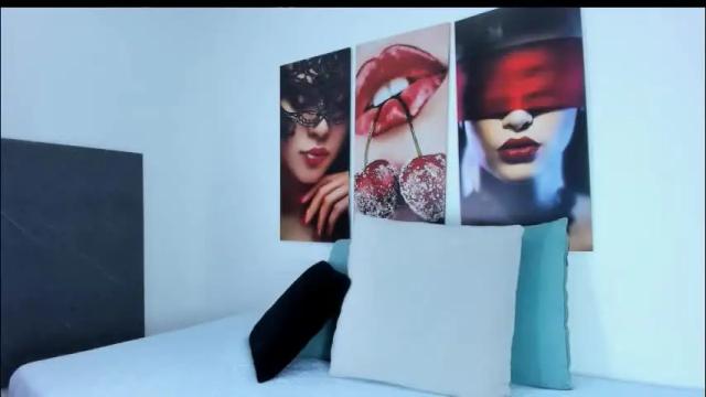 Image 4 of i_am_dolls Stream on Chaturbate on 25 days ago