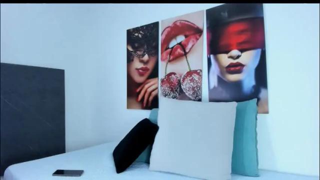 Image 7 of i_am_dolls Stream on Chaturbate on 25 days ago