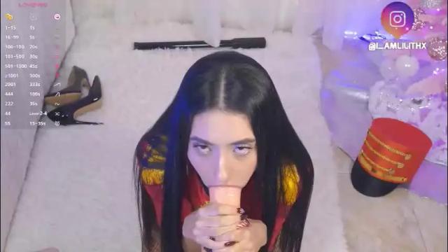 Image 11 of i_amlilithx Stream on Chaturbate on 1 month ago