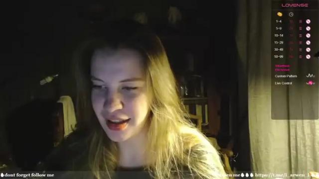 Image 12 of i_arwen_i Stream on Chaturbate on 20 months ago