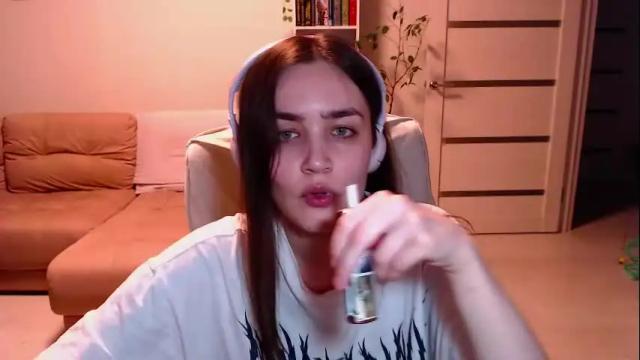 Image 3 of i_love_icecream Stream on Chaturbate on 1 month ago