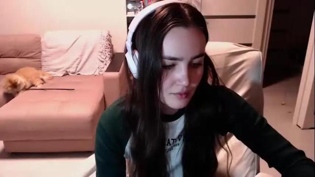 Thumbnail 3, i_love_icecream's Stream at Chaturbate, 1 month ago