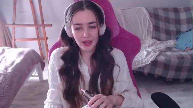 Image 4 of i_love_icecream Stream on Chaturbate on 23 days ago