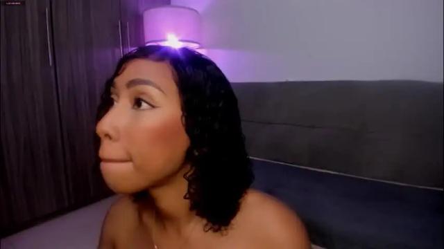 Image 10 of i_lulu Stream on Chaturbate on 2 months ago