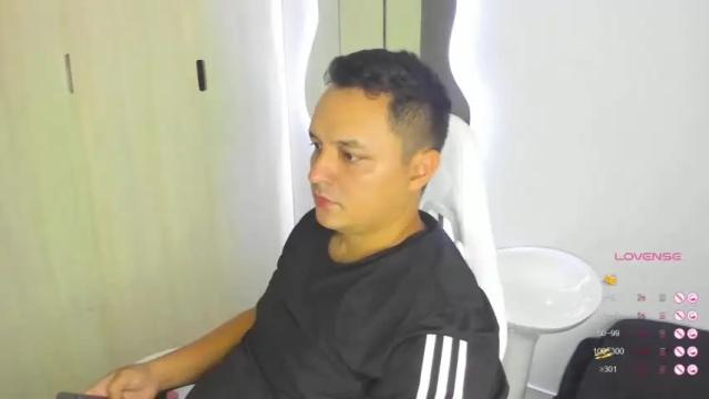 Image 3 of iam_goodgirl_ Stream on Chaturbate on 18 months ago