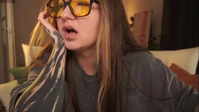 Image 10 of iam_meg Stream on Chaturbate on 1 month ago