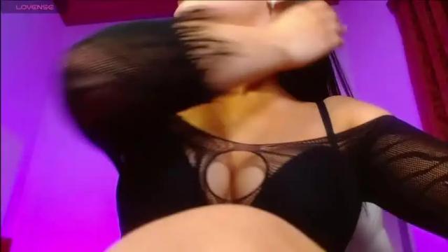 Image 7 of iam_salomee Stream on Chaturbate on 20 months ago