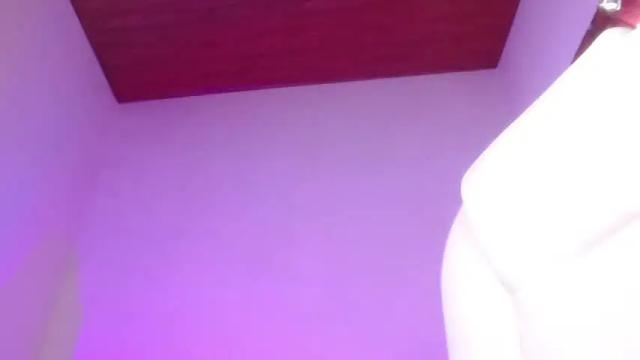 Image 11 of iam_salomee Stream on Chaturbate on 18 months ago