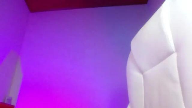 Image 8 of iam_salomee Stream on Chaturbate on 18 months ago