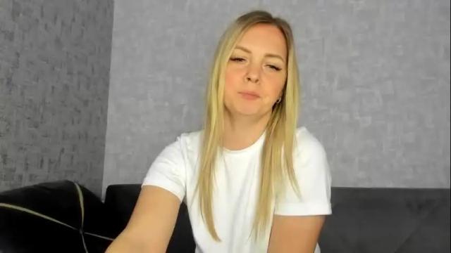 Image 2 of iam_venus Stream on Chaturbate on 2 months ago
