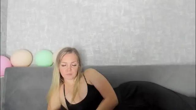 Image 11 of iam_venus Stream on Chaturbate on 2 months ago