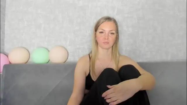 Image 6 of iam_venus Stream on Chaturbate on 2 months ago