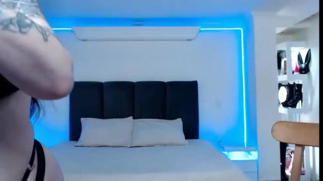 Image 6 of iambaddierabbit Stream on Chaturbate on 16 months ago