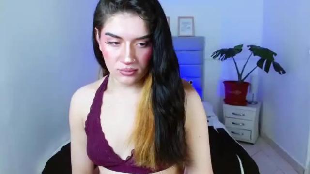 Image 10 of iambecky_ Stream on Chaturbate on 16 months ago