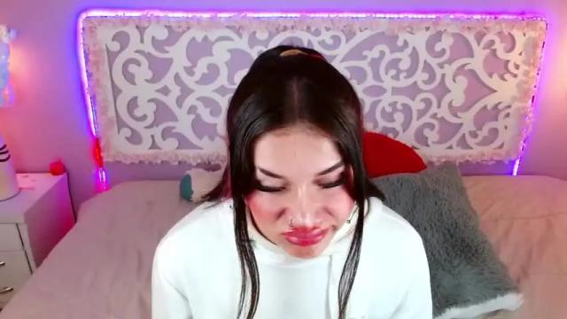 Image 12 of iambecky_ Stream on Chaturbate on 14 months ago