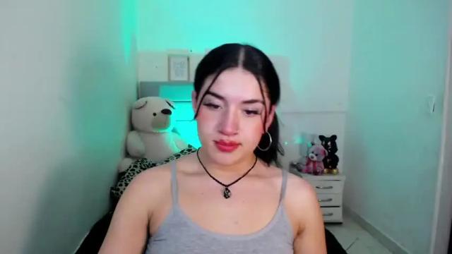 Image 2 of iambecky_ Stream on Chaturbate on 13 months ago