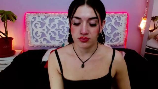 Image 10 of iambecky_ Stream on Chaturbate on 13 months ago