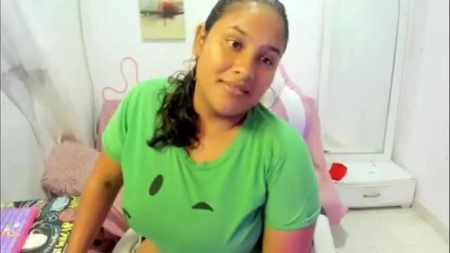 Image 2 of iamcarol01 Stream on Chaturbate on 2 months ago