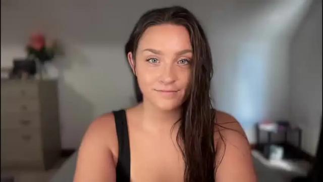 Thumbnail 1, iamcrystalann's Stream at Chaturbate, 1 month ago