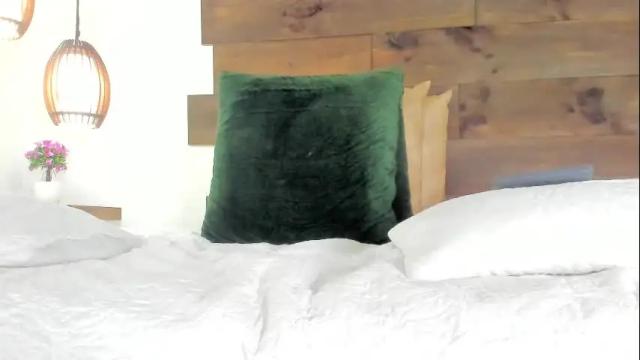 Image 10 of iamgabriela_ Stream on Chaturbate on 1 month ago