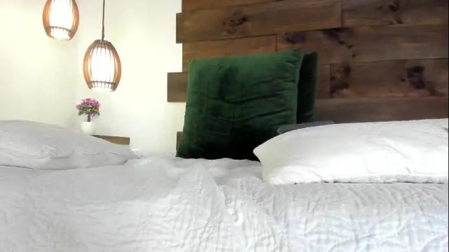 Image 11 of iamgabriela_ Stream on Chaturbate on 27 days ago