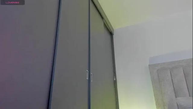 Image 10 of iamjulian_ Stream on Chaturbate on 25 days ago