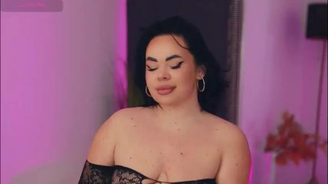 Image 2 of iamlila Stream on Chaturbate on 2 months ago