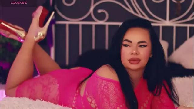 Image 2 of iamlila Stream on Chaturbate on 1 month ago