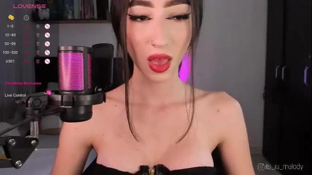 Image 4 of iammelody_ Stream on Chaturbate on 6 months ago