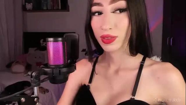 Image 8 of iammelody_ Stream on Chaturbate on 6 months ago