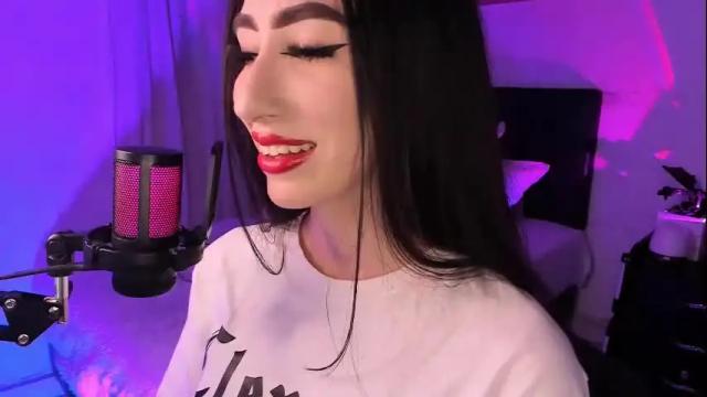 Image 7 of iammelody_ Stream on Chaturbate on 5 months ago