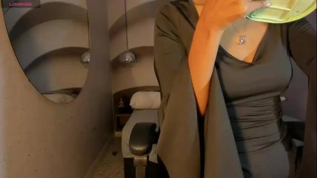 Image 7 of iamnayuta Stream on Chaturbate on 20 days ago
