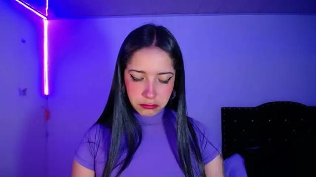 Image 4 of iamroxanne Stream on Chaturbate on 16 months ago