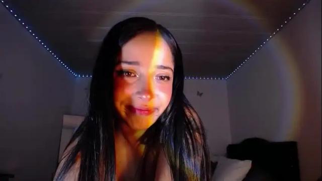 Image 6 of iamroxanne Stream on Chaturbate on 4 months ago