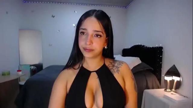 Image 12 of iamroxanne Stream on Chaturbate on 4 months ago
