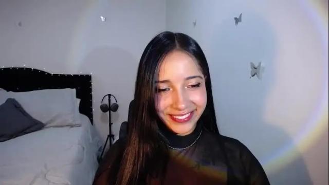 Image 11 of iamroxanne Stream on Chaturbate on 3 months ago