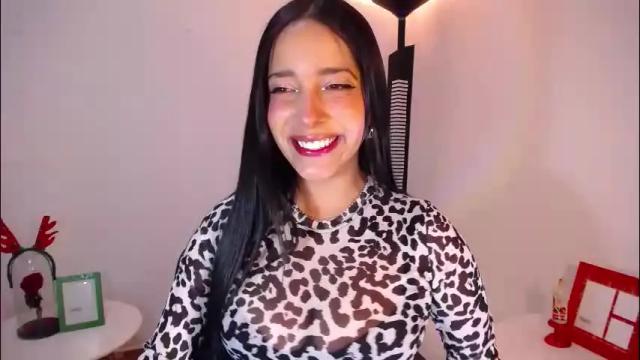 Image 4 of iamroxanne Stream on Chaturbate on 13 days ago