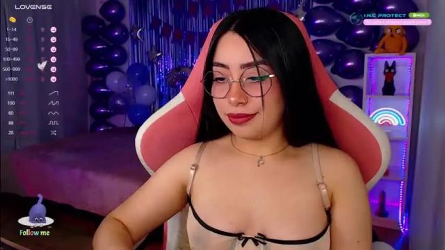 Image 6 of iamveroo Stream on Chaturbate on 14 months ago